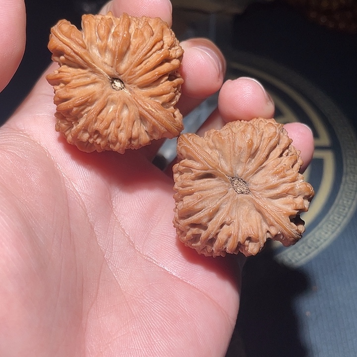 阳***吊坠文玩核桃42尺寸南疆石