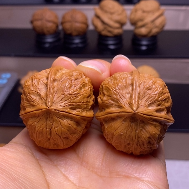 把件文玩核桃玉面三楞17