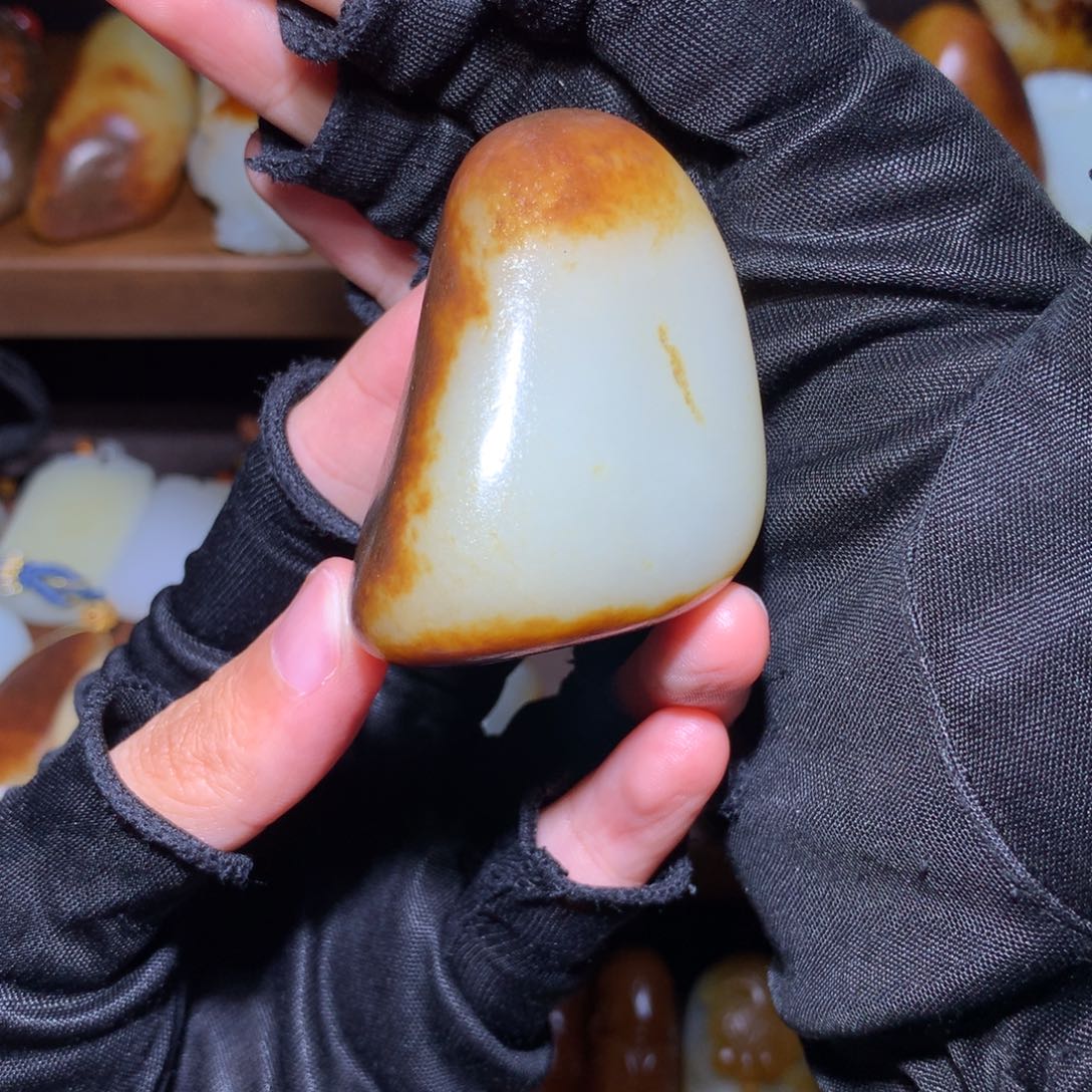 飞***转颈饰未镶嵌和田玉