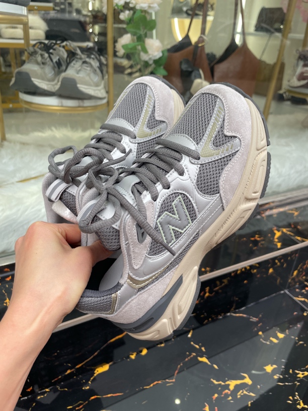 实体鞋店经典N字真皮厚底老爹鞋 066-19