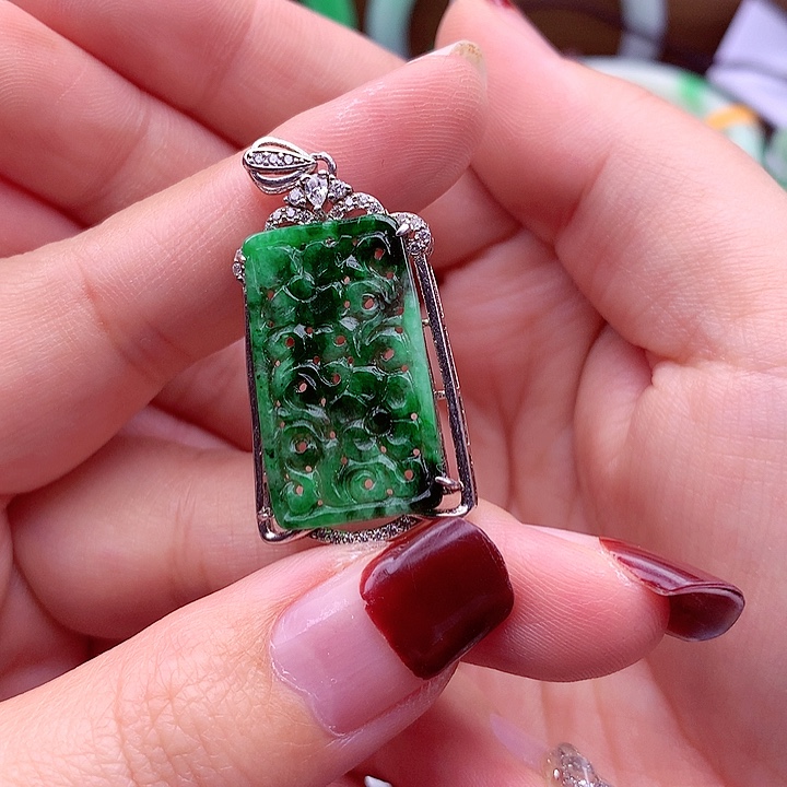 翡翠颈饰银S925镶嵌翡翠