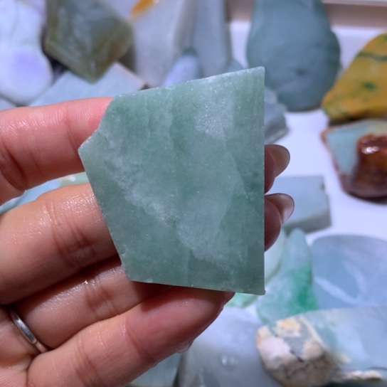 翡翠裸石翡翠边角料