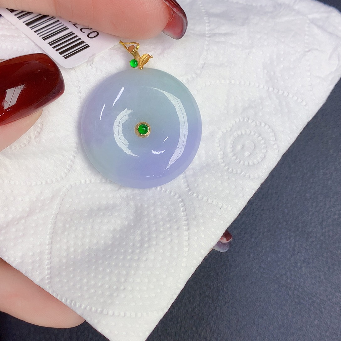 翡翠18K金镶嵌颈饰