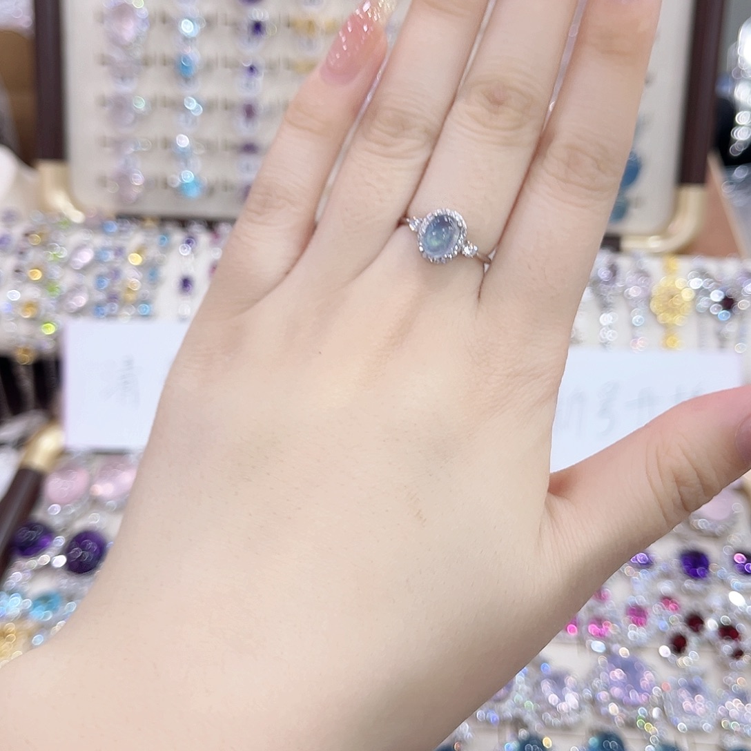 银S925镶嵌水晶戒指