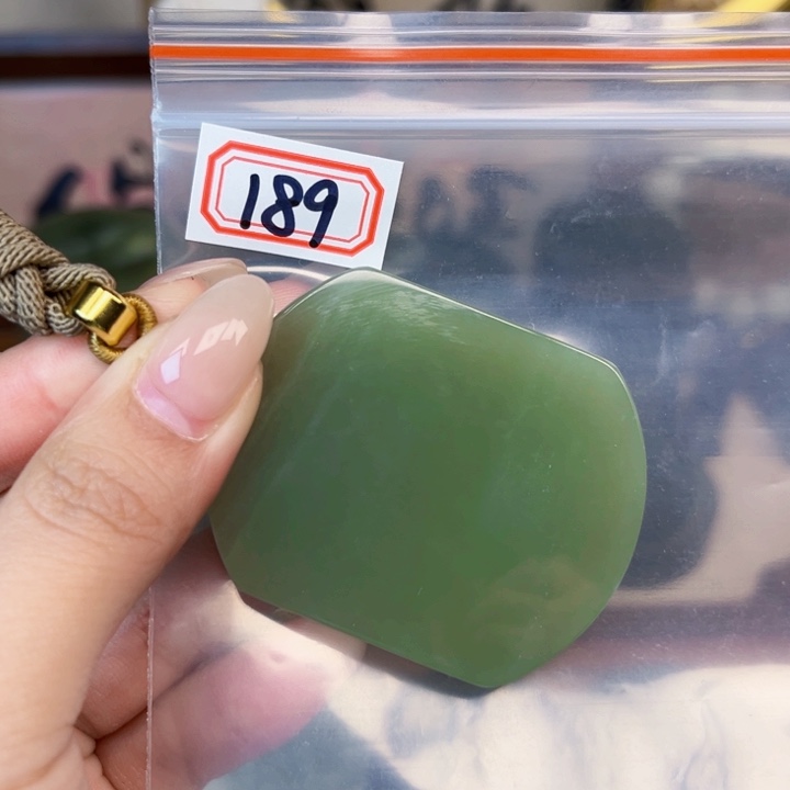 和田玉未镶嵌和田玉