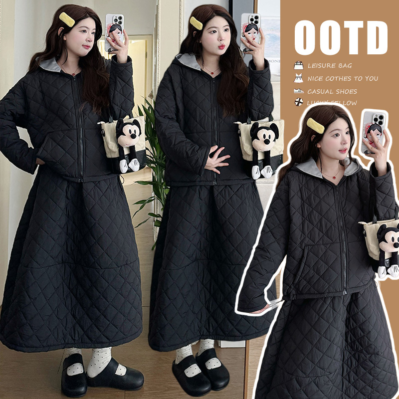 高级感休闲孕妇秋冬季2025新款韩版通勤时尚连帽夹棉服保暖两件套