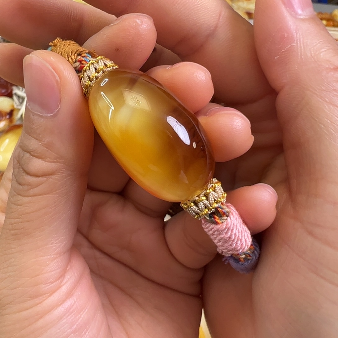 未镶嵌蜜蜡裸石蜜蜡