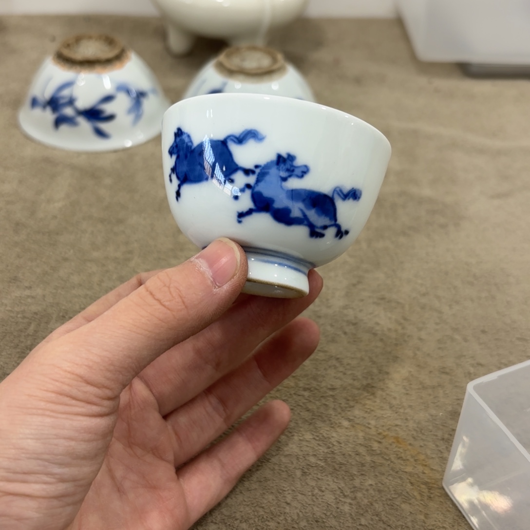 瓷片非常好看漂亮的物品 