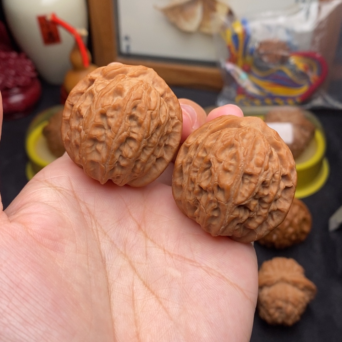 把件文玩核桃36龙胆