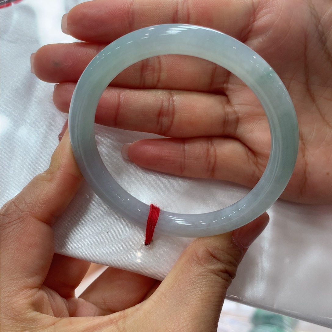 翡翠手镯未镶嵌买断