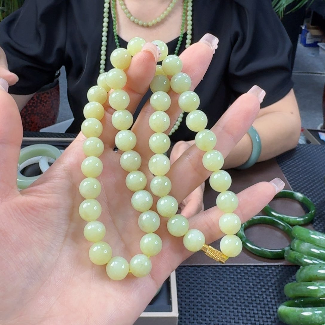 和田玉未镶嵌颈饰卡10