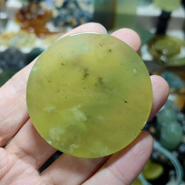 孟***平岫玉未镶嵌挂坠款式