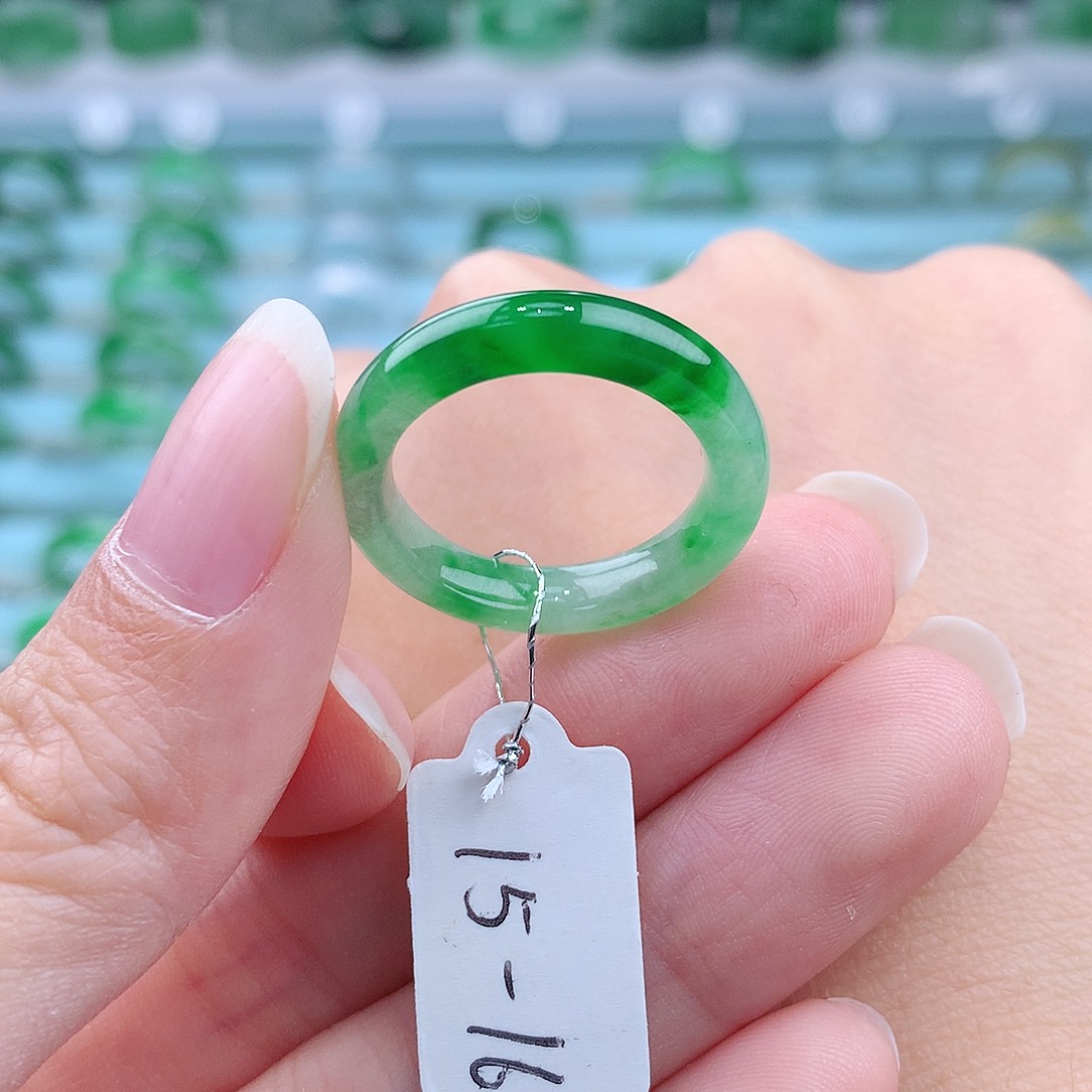 翡翠戒指未镶嵌缅甸翡翠A货