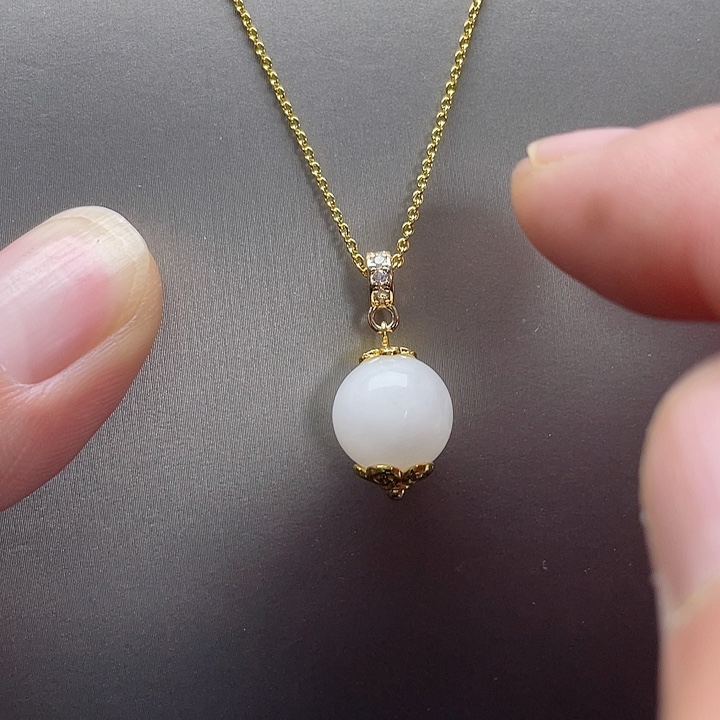 和田玉吊坠14K金镶嵌