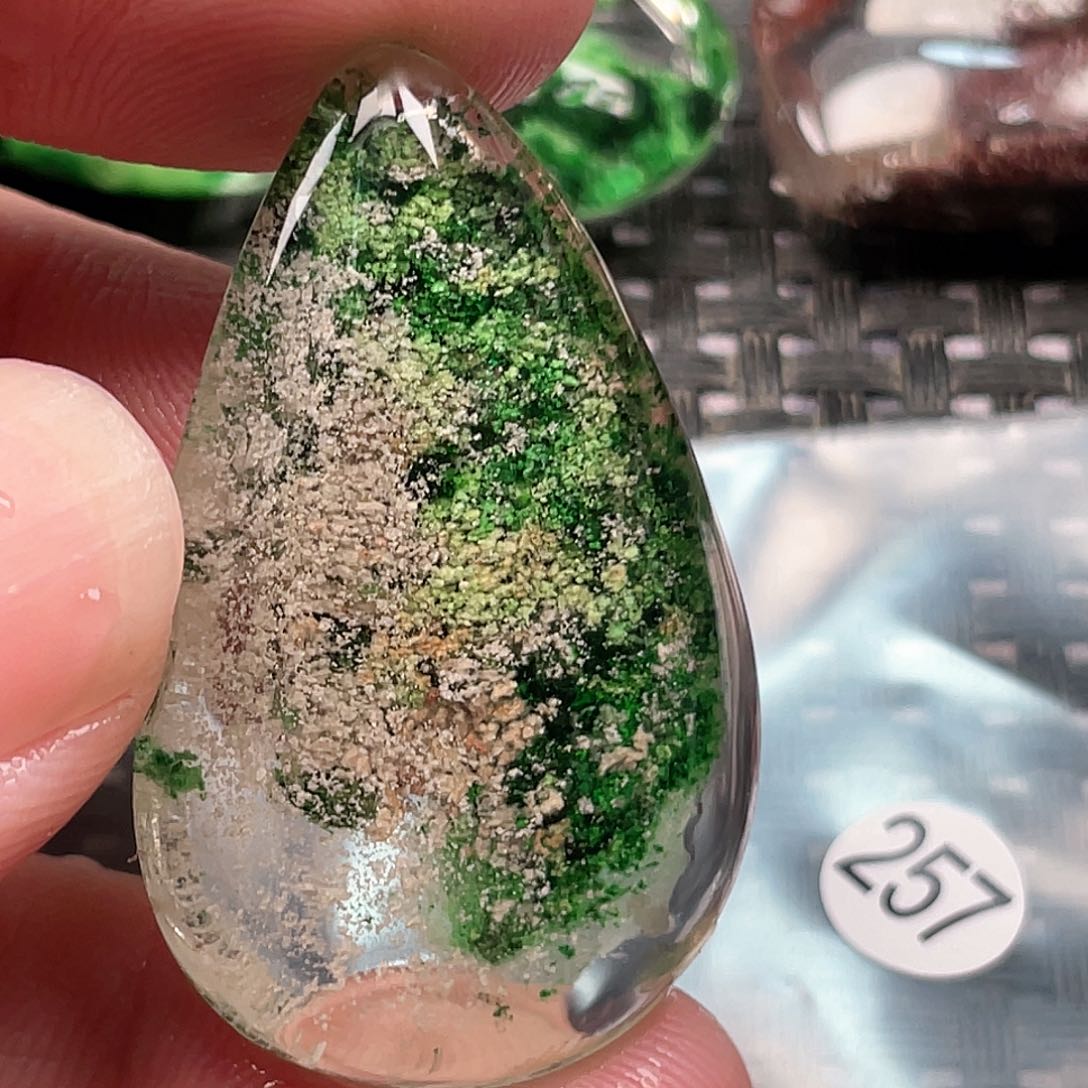 【闪购商品】颈饰未镶嵌水晶?**子