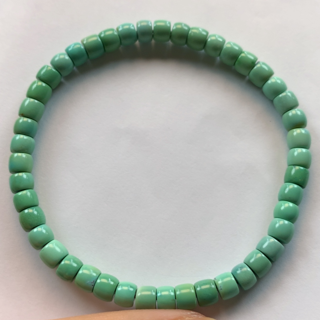 绿松石手串未镶嵌