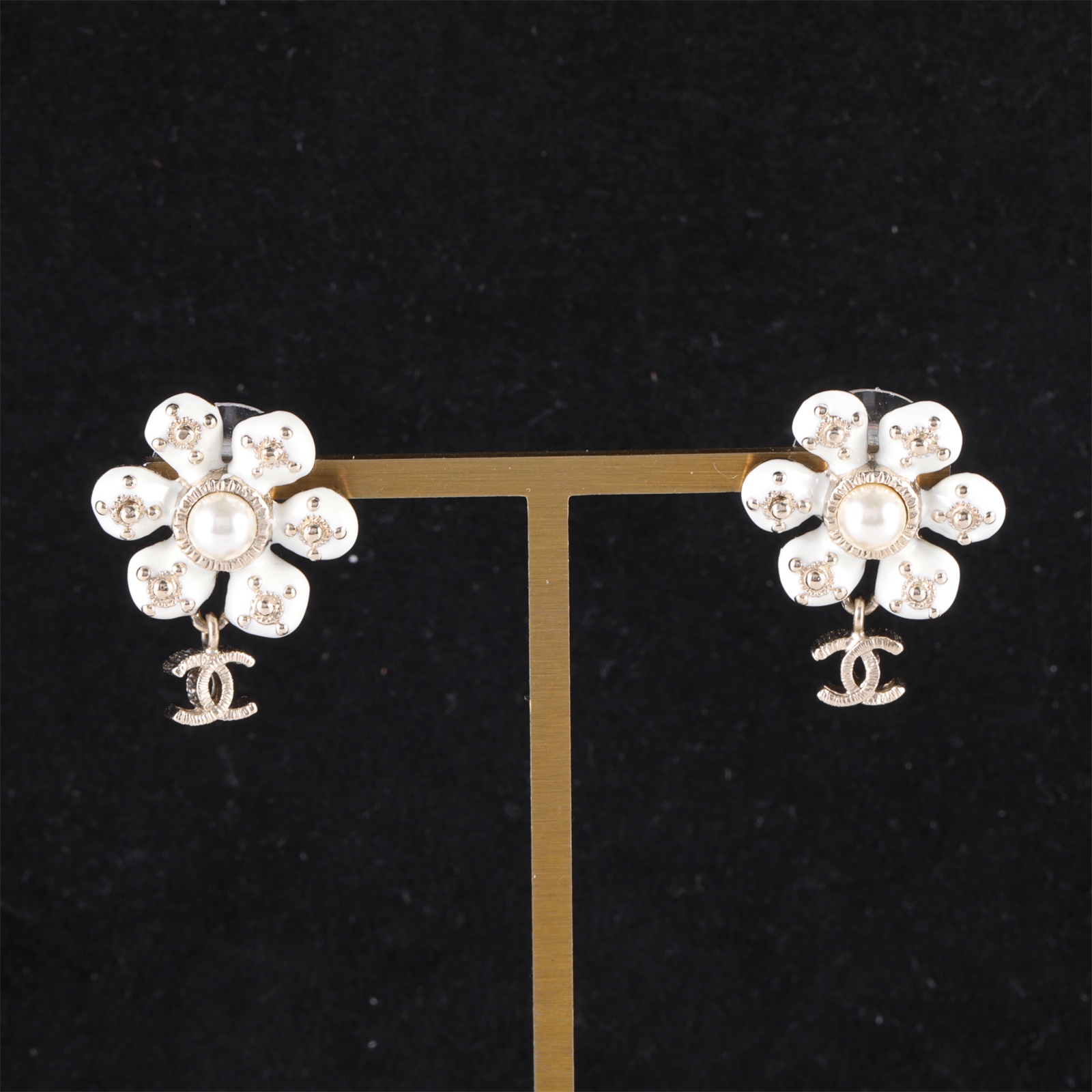 99新 Chanel/香奈儿 小花柳 合金 花朵 珍珠 双C吊坠 耳钉