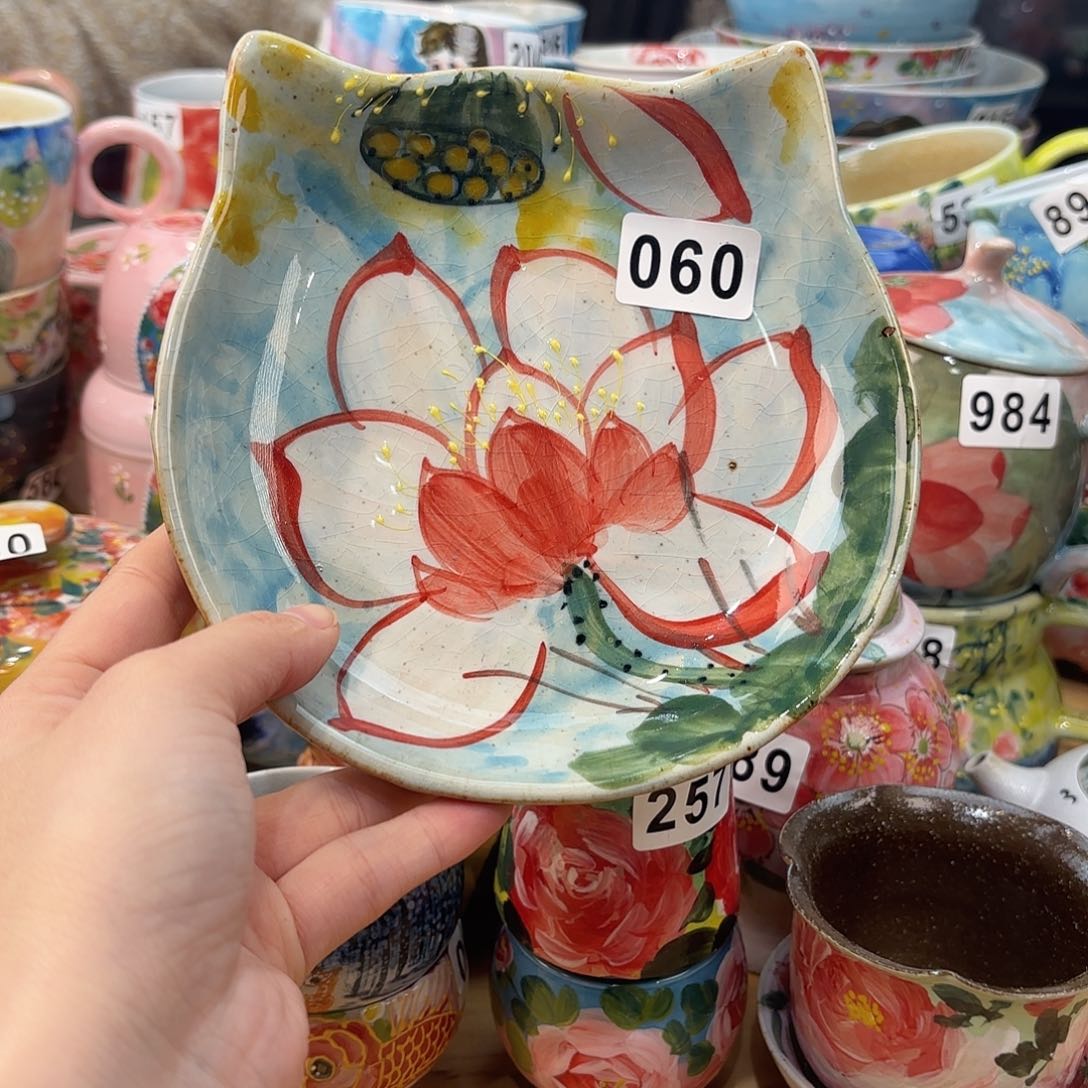 瓷片兔兔好可爱呀打