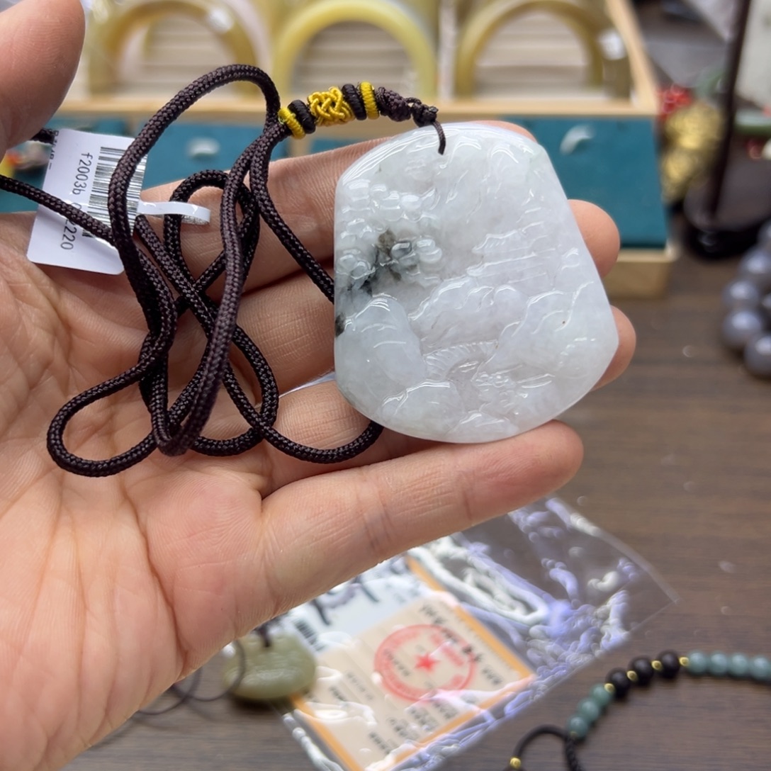 翡翠未镶嵌颈饰991