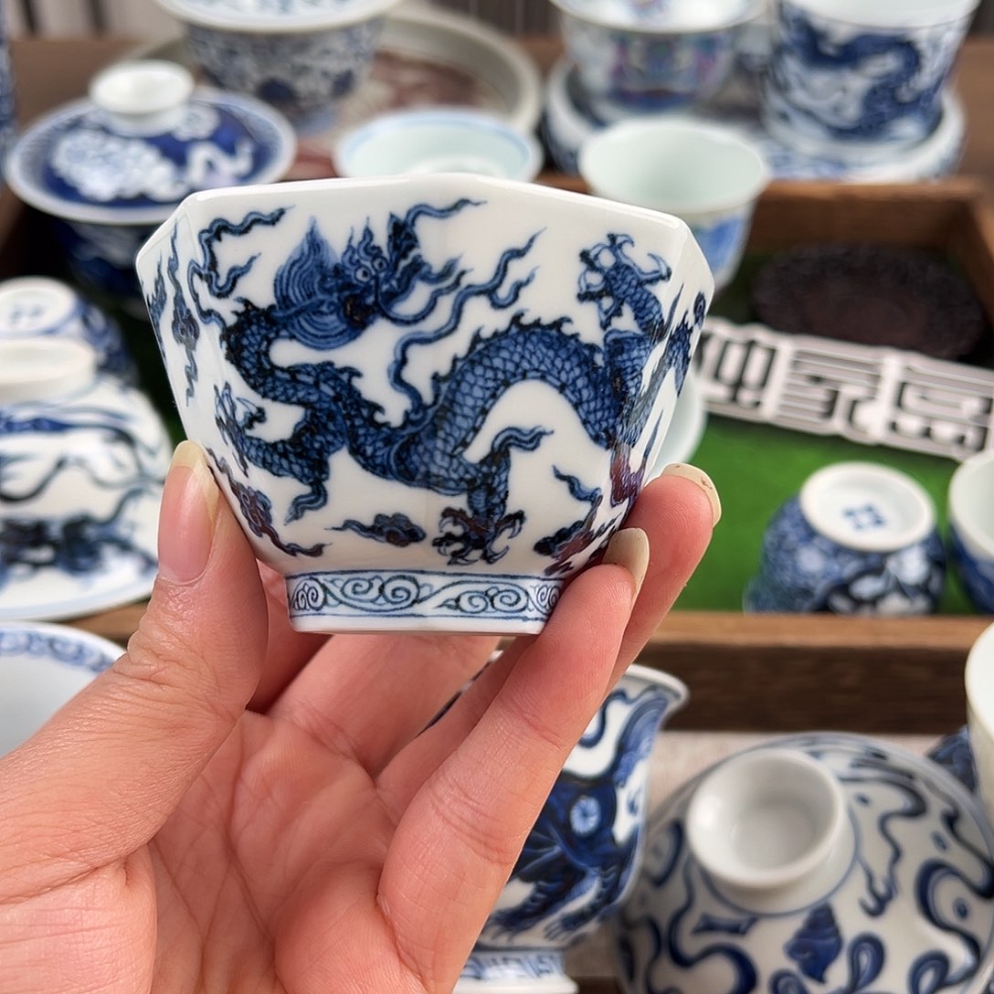 y***a瓷手工手绘杯子龙