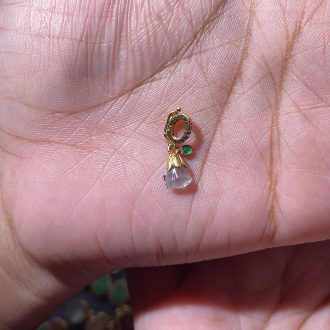 吊坠(不含链)18K金镶嵌翡翠小*绒