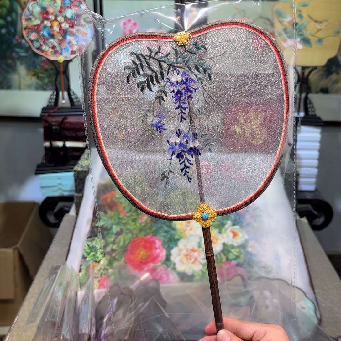 刺绣刺绣工艺精湛