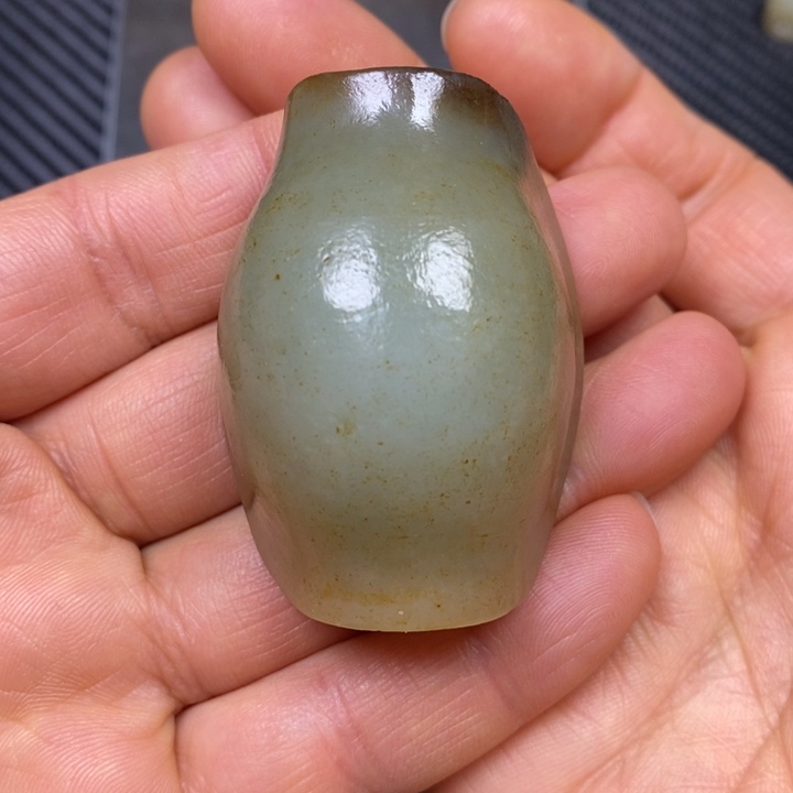 和田玉挂件未镶嵌老*哥