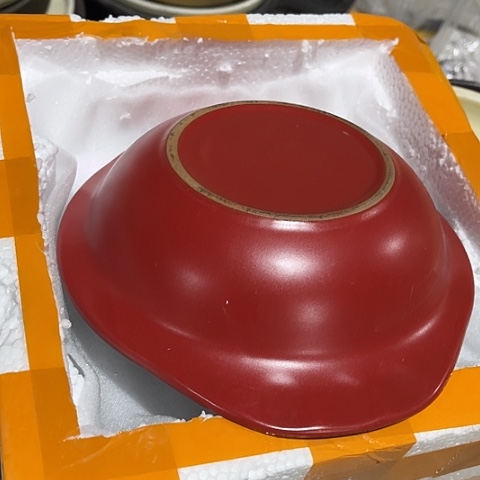 微瑕，明火，口径19高5针孔外红内黑无盖