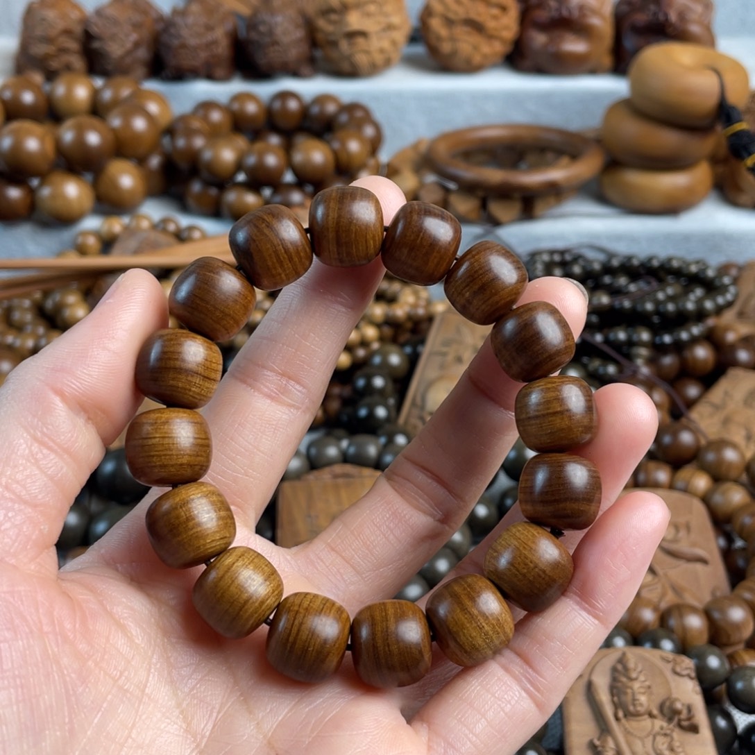 木老山檀香13/14黑肉手串