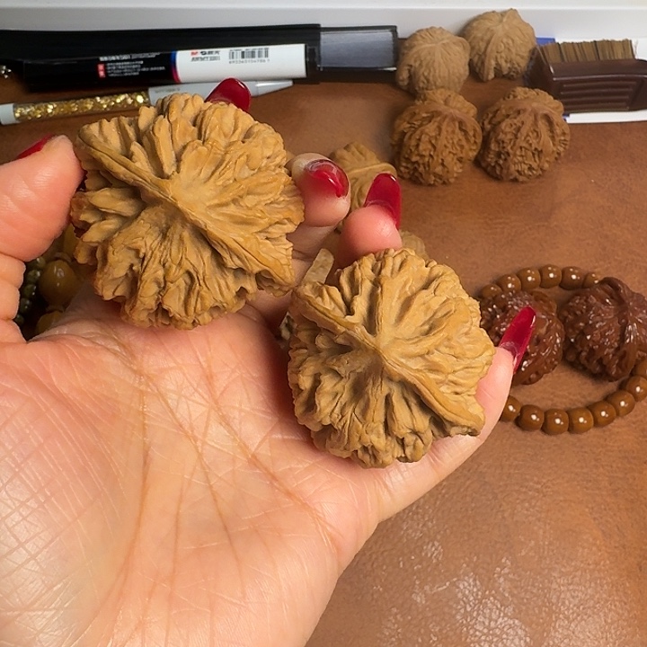 猴头核桃吊坠全品帝王