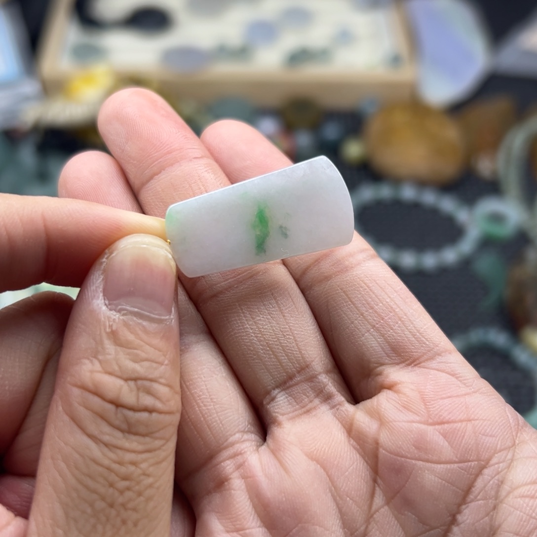 颈饰未镶嵌翡翠无事牌