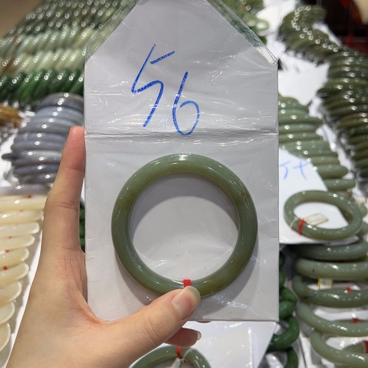 和田玉（糖玉）手镯未镶嵌