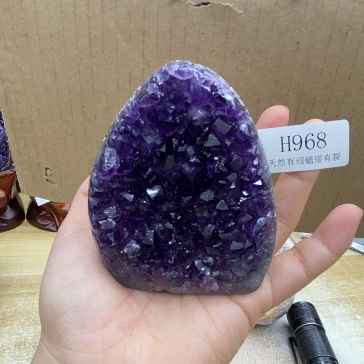 紫晶大型摆件（非配饰）未镶嵌