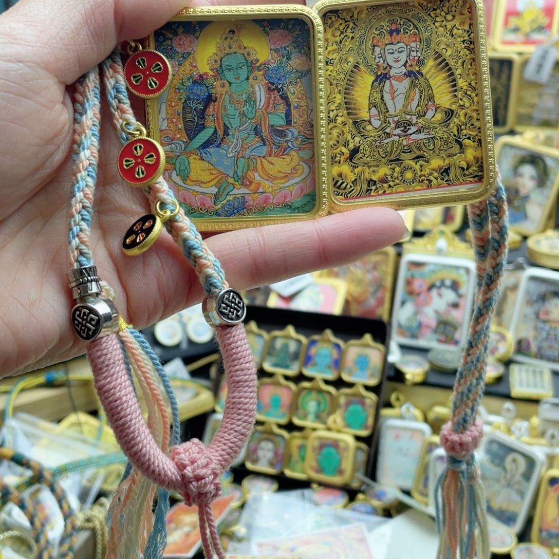 豆***妈铜铁合金类唐卡等多种形式的艺术形式