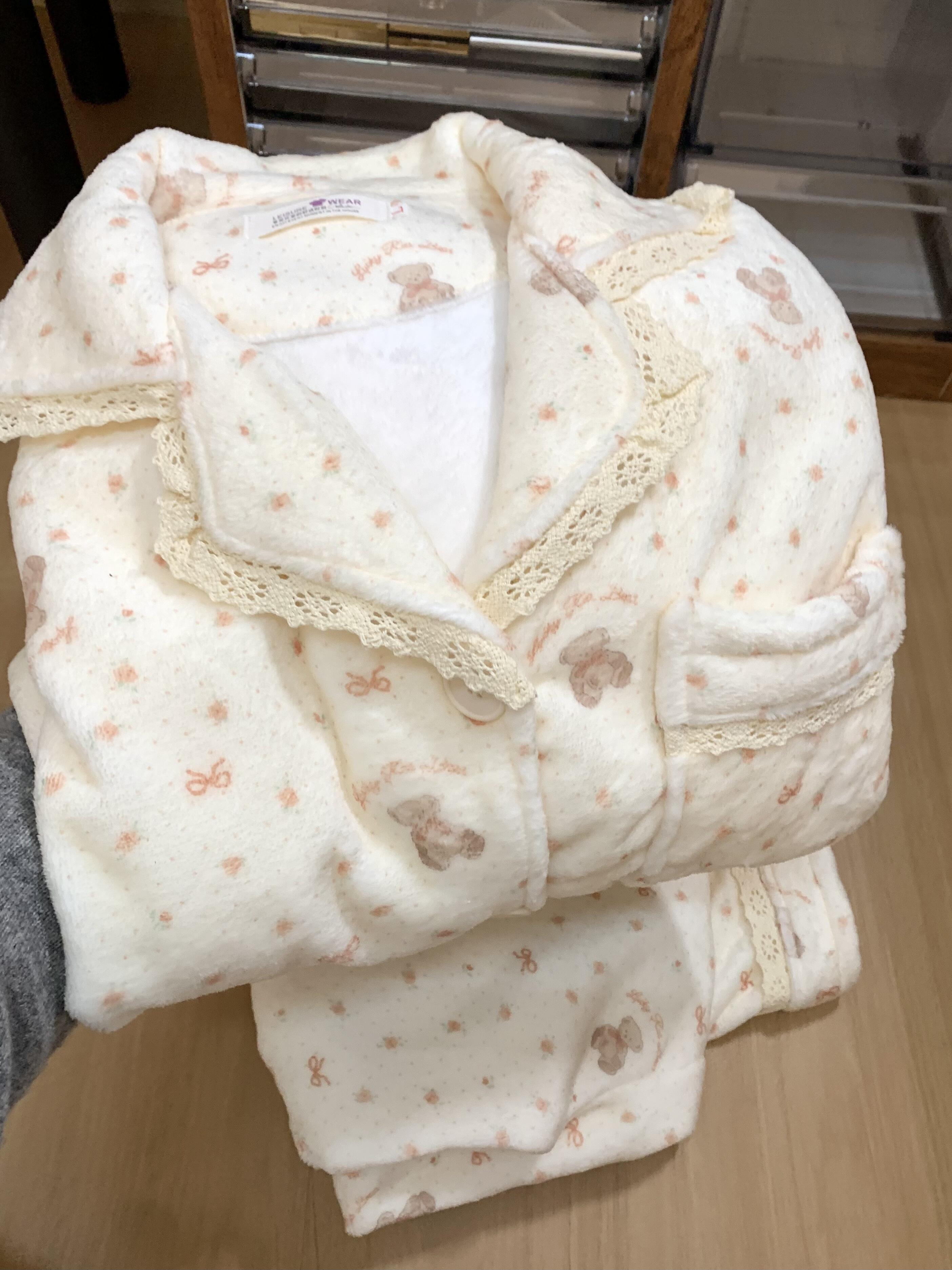 蕾丝碎花小熊法兰绒睡衣女冬季款保暖加绒长袖长裤可爱卡通家居服