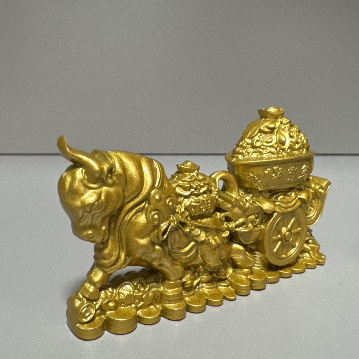 牛转乾坤摆件—皓天