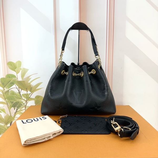 95新/路易威登/包包/市场价28800/250213XL0028