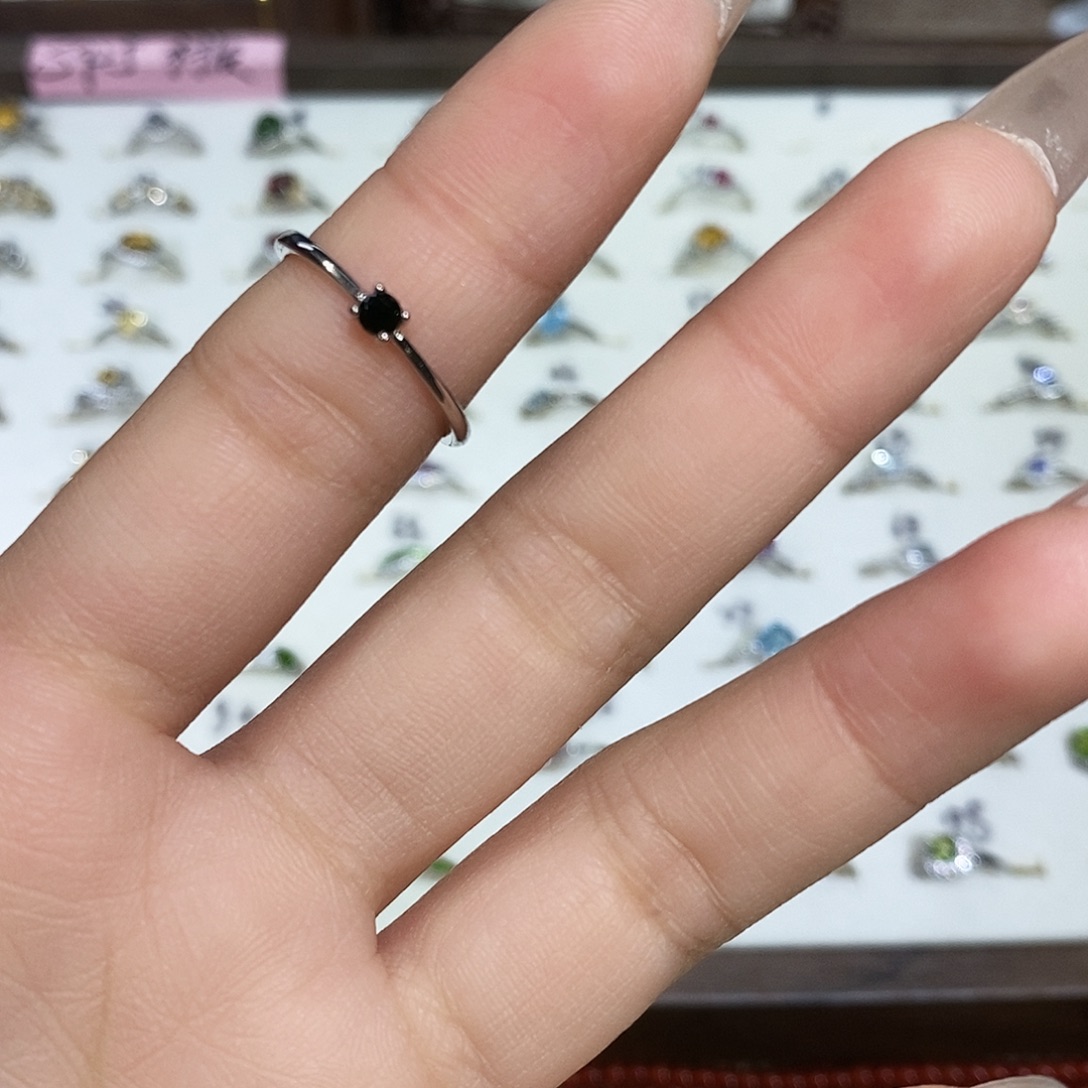 六***月水晶银S925镶嵌戒指