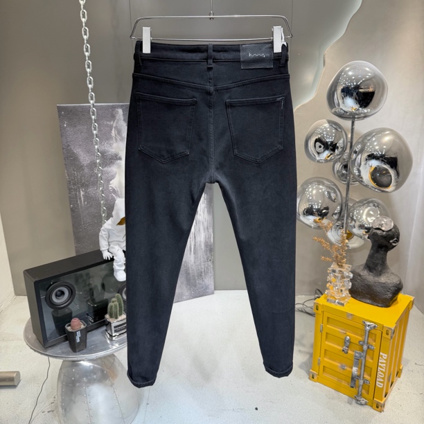 高品质黑灰加绒微锥小脚休闲牛仔裤加厚保暖高弹时尚百搭显瘦男士