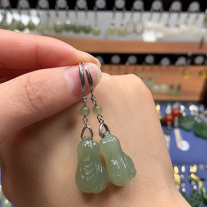 和田玉银S925镶嵌耳饰白菜21.7左右晴水绿