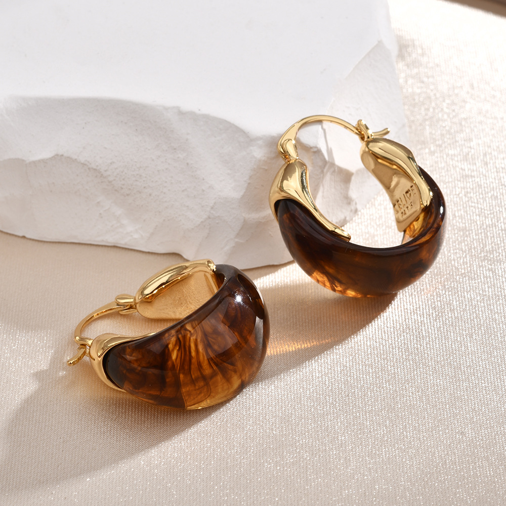 铜合金耳饰 K107美拉德秋冬咖色树脂耳扣简约港风925轻奢高级耳环