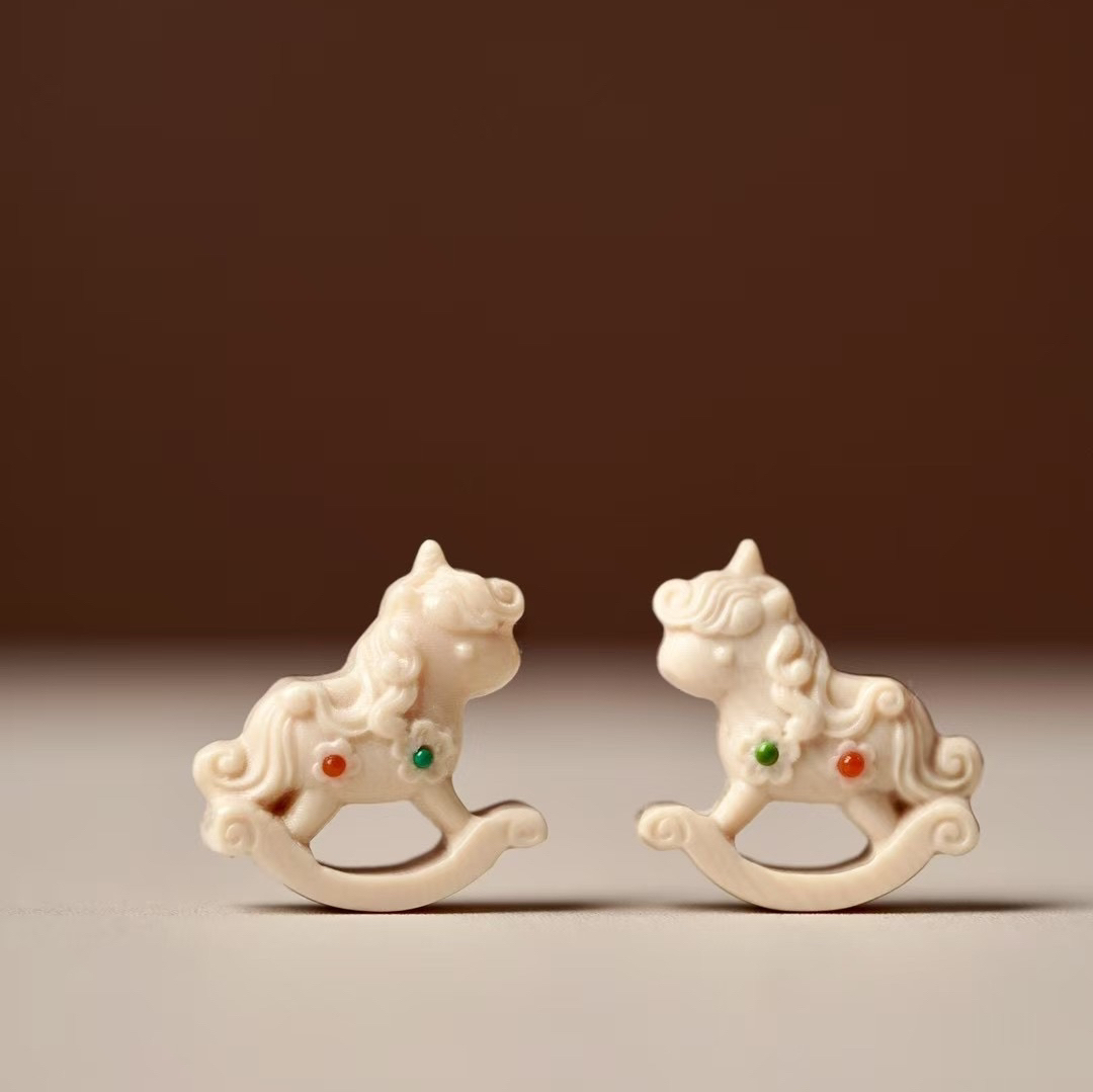 A150-O天然猛犸牙牙雕刻梦幻木马18×29×8mm 1个装