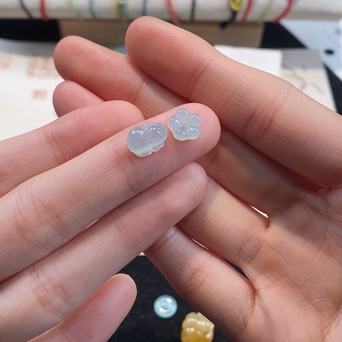 翡翠颈饰未镶嵌蓬*天然翡翠