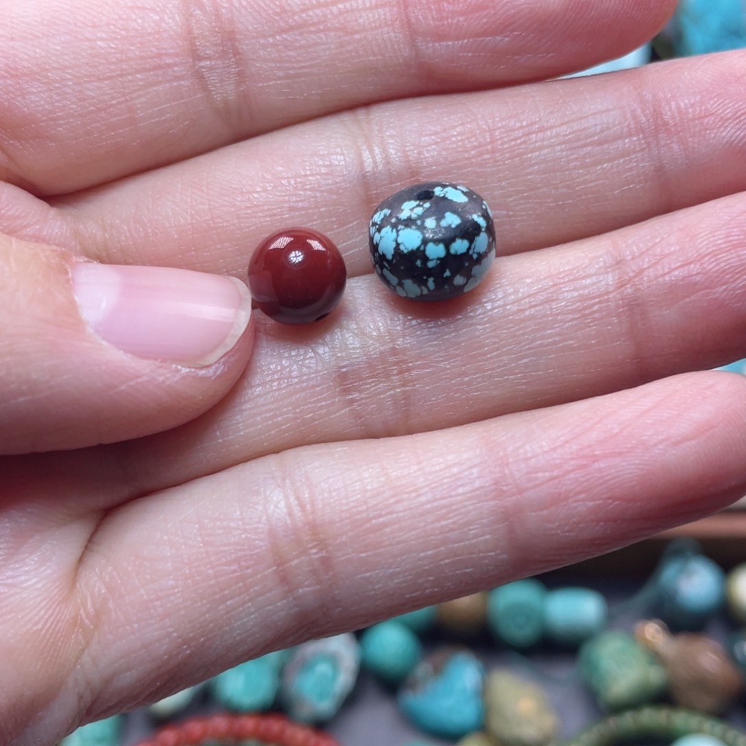 南红玛瑙配饰未镶嵌