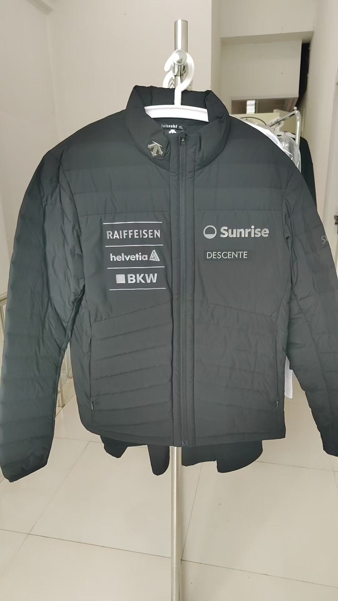 DESCENTE/迪桑特（福利款不退不换）联名款羽绒服韩版SO421SDJO1