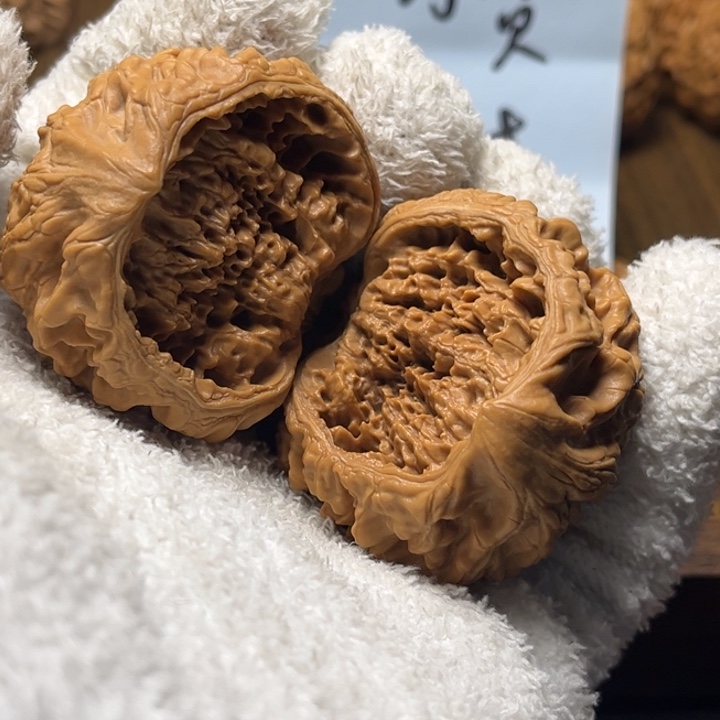 把件文玩核桃蛇头聚宝盆