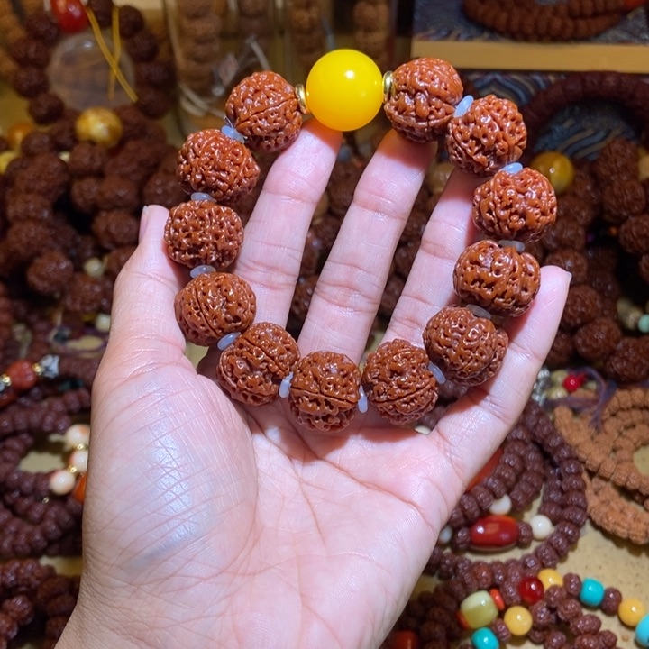 吊坠金刚菩提205半玉化蜜