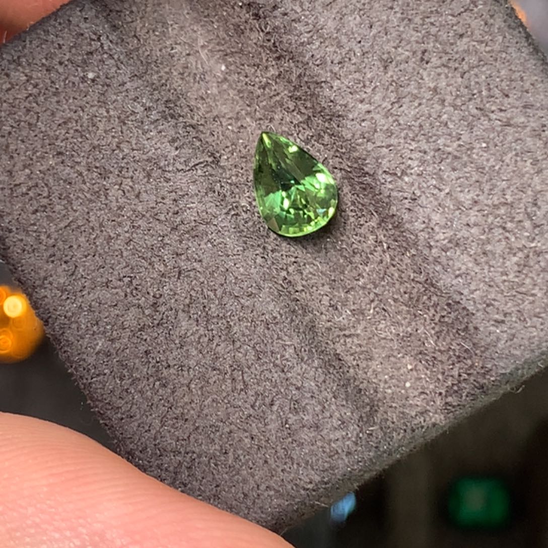 彩色蓝宝石裸石绿蓝宝0.79ct