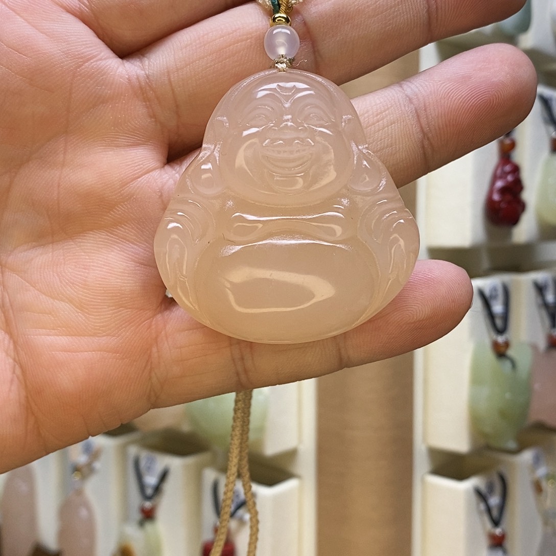 石英质玉合金颈饰