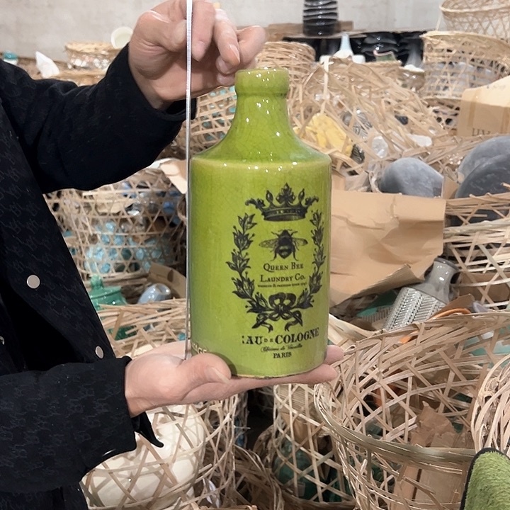 瓶高度24厘米口径3厘米微瑕捡漏